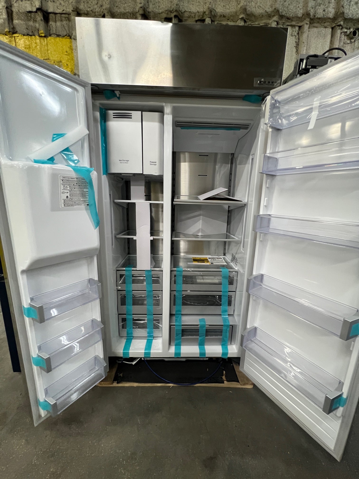 Dacor 42 Inch Built-In Side-by-Side Refrigerator